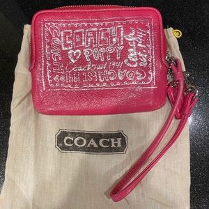 Coach Poppy wristlet
